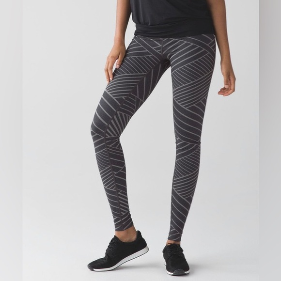 Lululemon Wunder Under Pant III - Picture 2 of 8